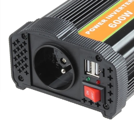 300W - 1500W डीसी टू एसी ऑफ ग्रिड सोलर पावर इन्वर्टर TUV SAA CE सर्टिफिकेशन के साथ